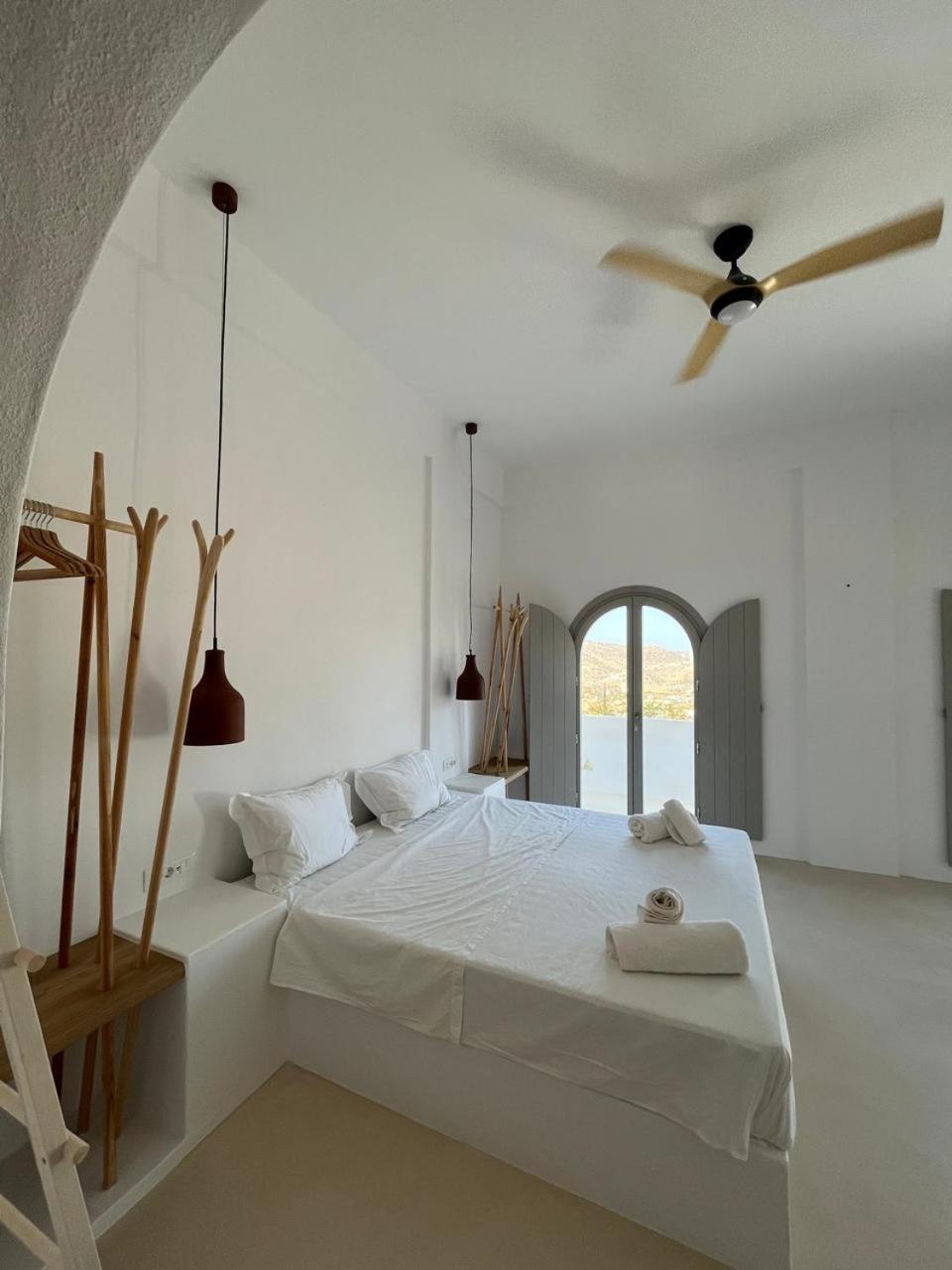 Ios Alcyon Blue Suites Chora Exterior foto