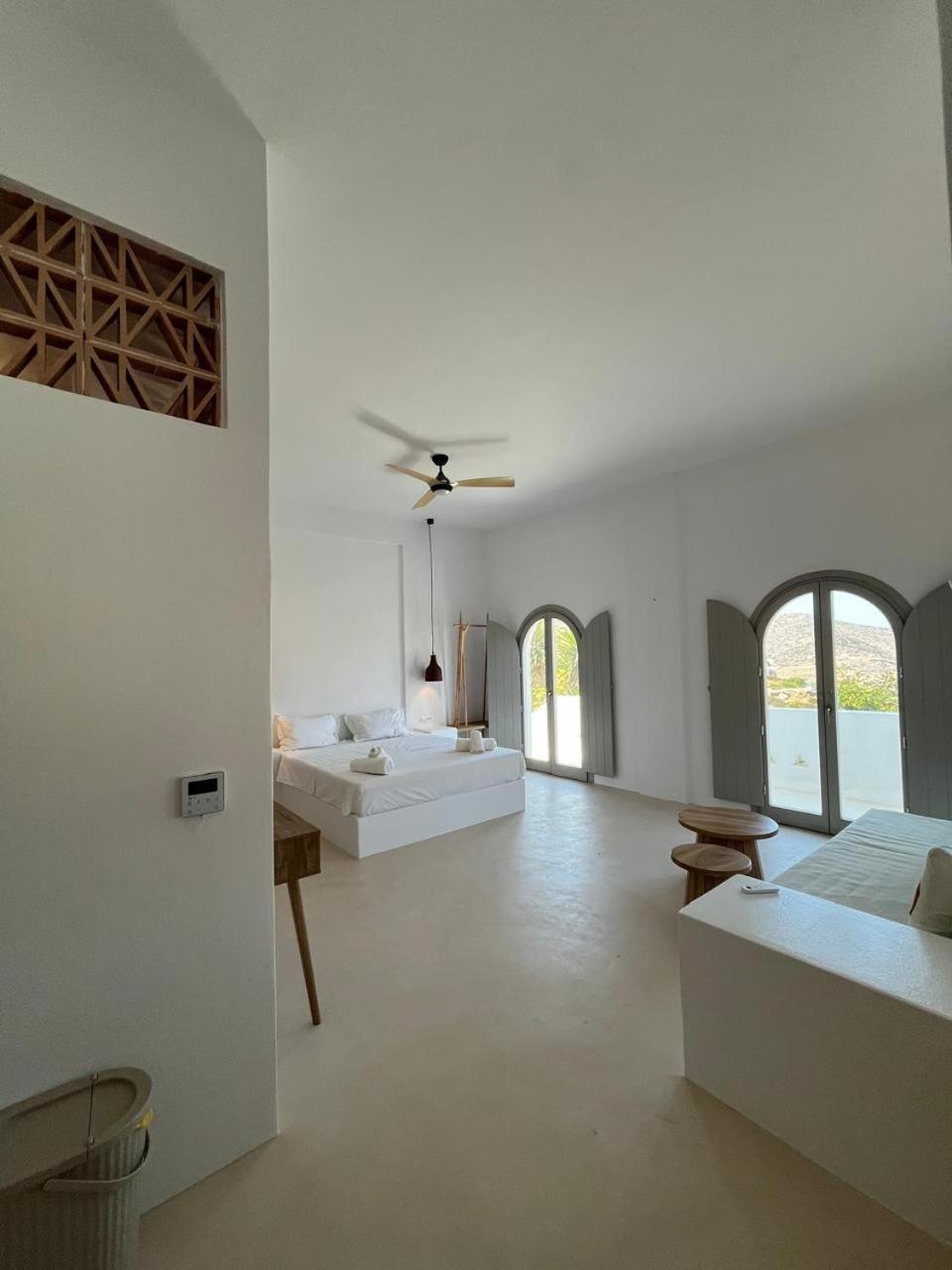 Ios Alcyon Blue Suites Chora Exterior foto
