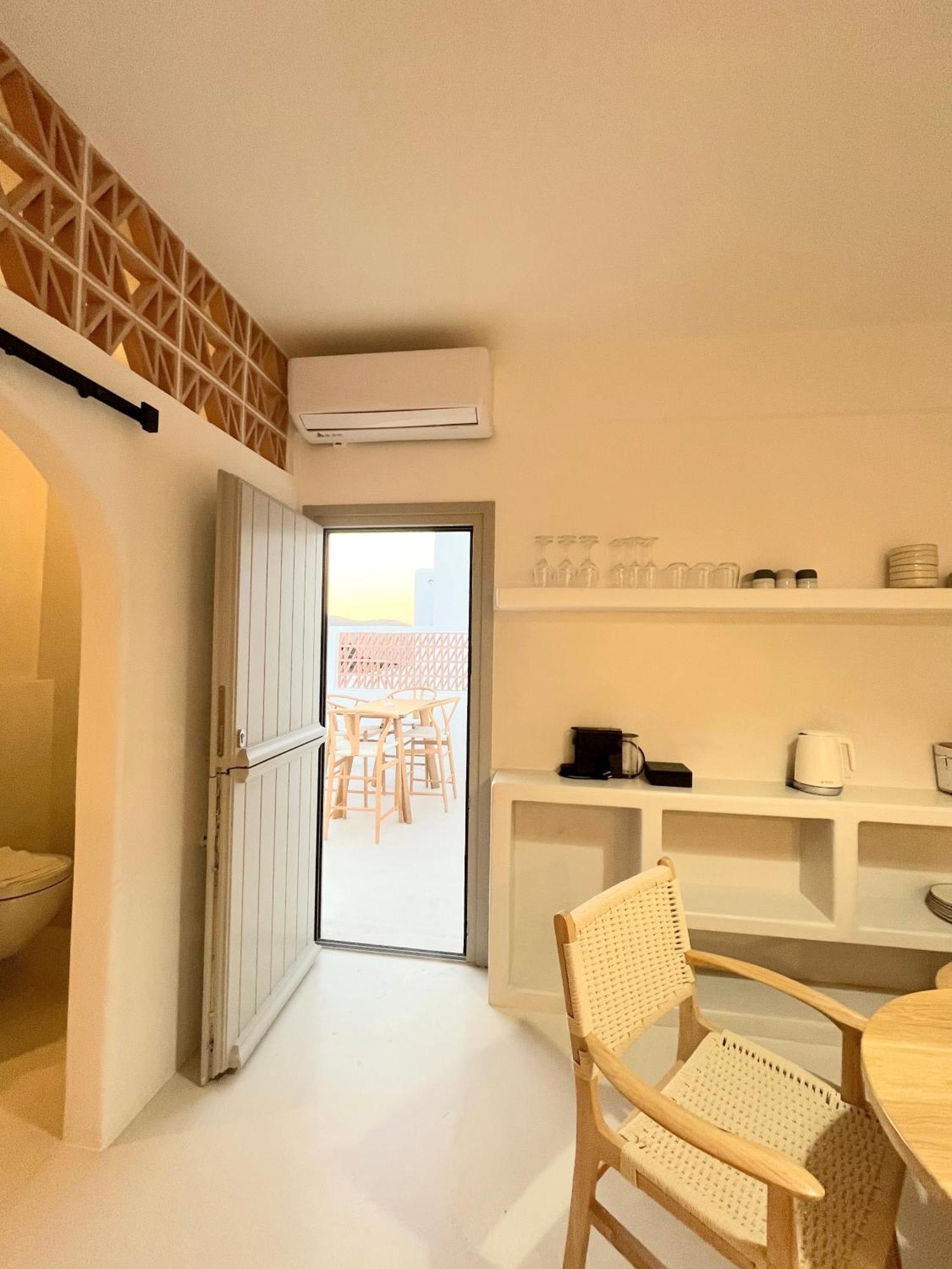 Ios Alcyon Blue Suites Chora Exterior foto